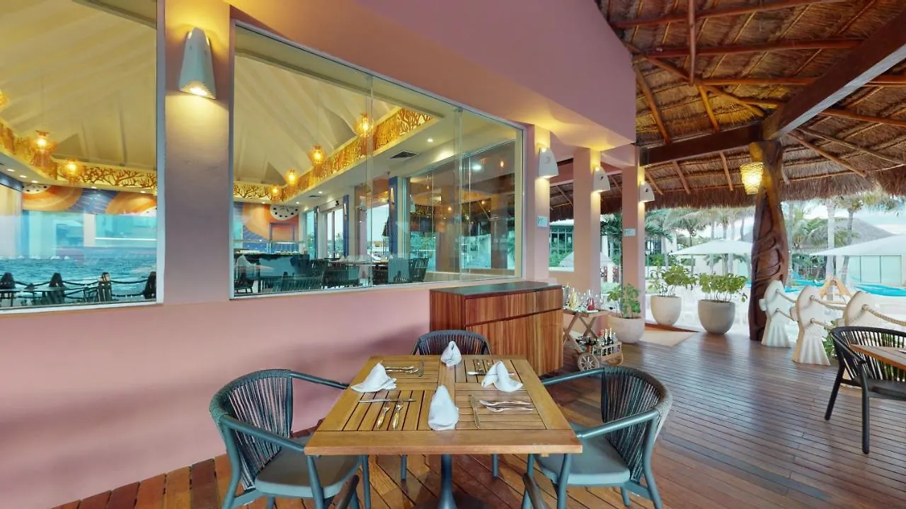Royal Select At Grand Park Royal Cancun (Adults Only) 5*,