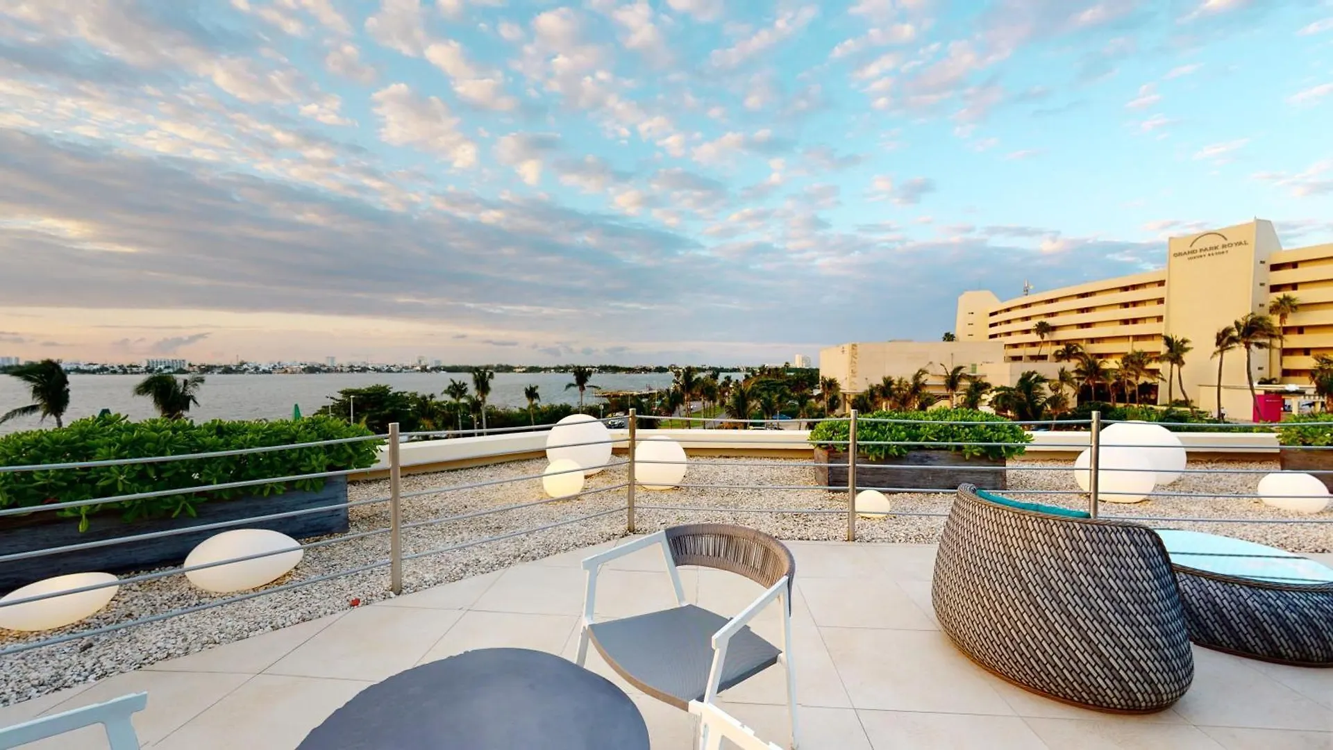 Hotel Royal Select At Grand Park Royal Cancun (Adults Only)